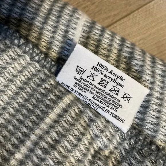 The cotton Company Turkish Throw Blanket light blue White with Tussles Large - Picture 3 of 7